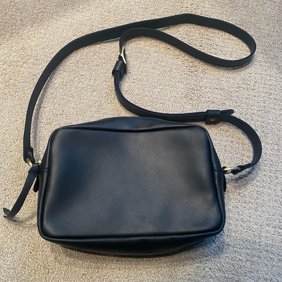 Portland Leather Camera Bag - Picture 2 of 4